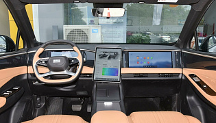 Фотография интерьера Geely Galaxy L7