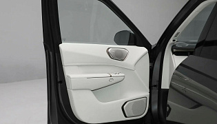 Фотография интерьера Lynk & Co 900