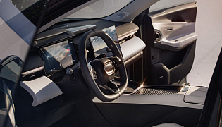 Фотография интерьера Lynk & Co 08