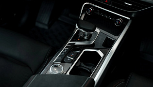 Фотография интерьера Geely Knewstar 001