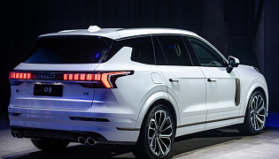 Фотография экстерьера Lynk & Co 09