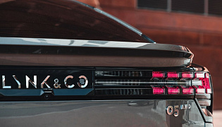 Фотография экстерьера Lynk & Co 05