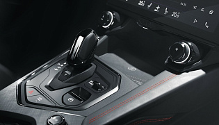 Фотография интерьера Lynk & Co 05