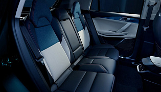 Фотография интерьера Lynk & Co 06